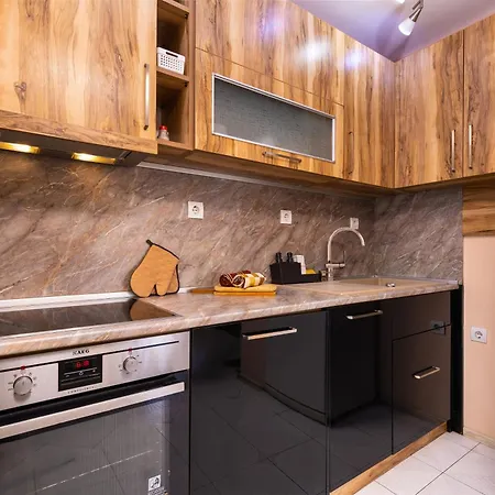 Roof Terrace Maisonette *