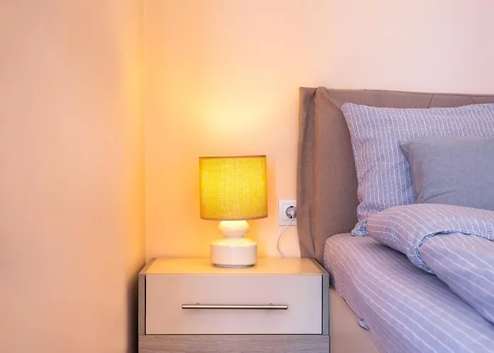 Roof Terrace Maisonette *